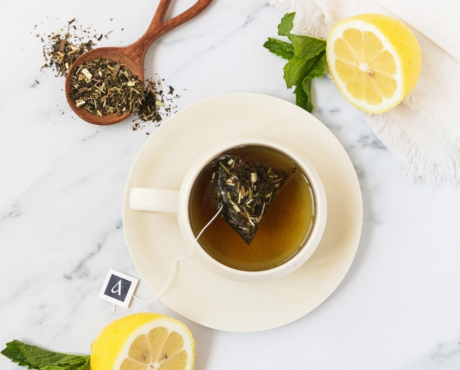 Arbata Lemon Mint Tea Lifestyle 1