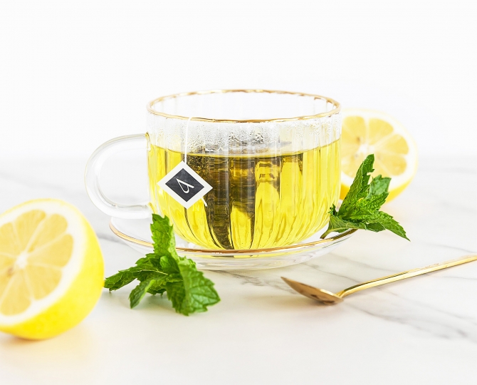 Arbata Lemon Mint Tea Lifestyle 2